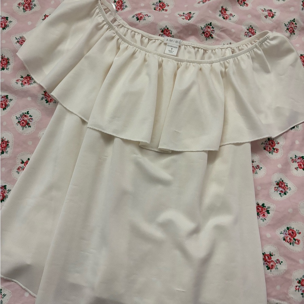 Amisu Cream Ruffled Off-Shoulder Blouse